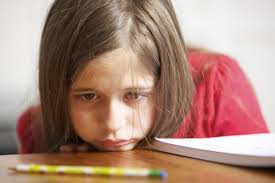 niña triste